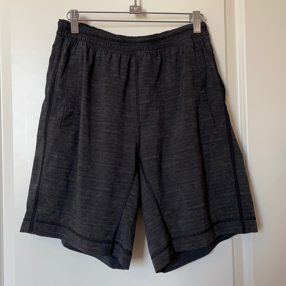 Lululemon men’s size medium shorts
